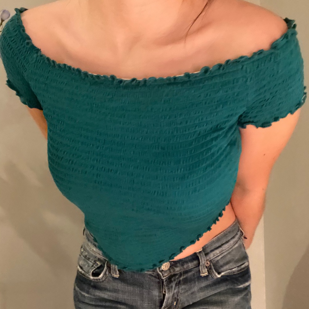 blue t shirt